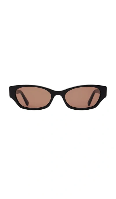 Dmy Studios Suki Sunglasses In Black