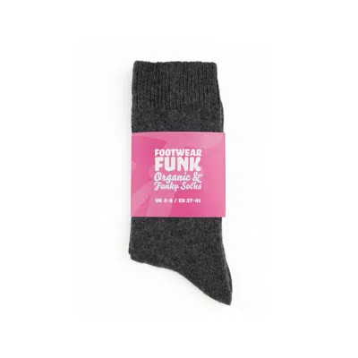 Do Not Wear This! Women's Grey Smokey Heather Unisex Socks