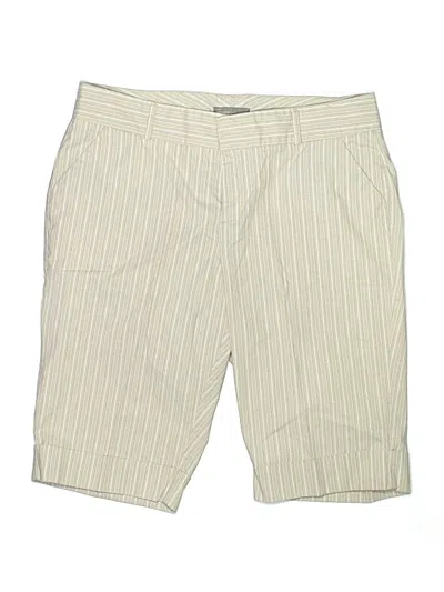 Pre-owned Dockers Khaki Shorts In Ivory