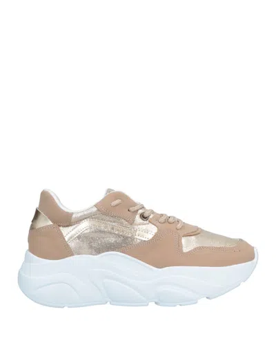 Docksteps Sneakers In Beige