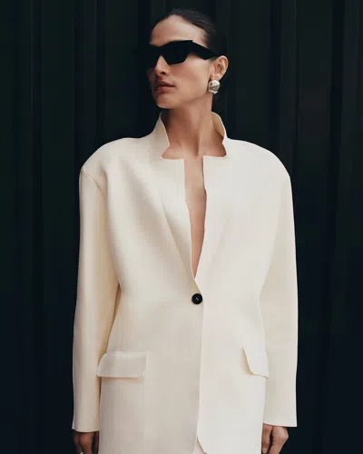 Dodiee Quinn Oversized Blazer In Cream In White