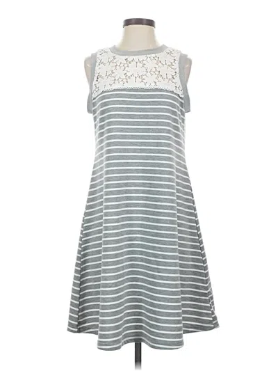 Pre-owned Doe & Rae Casual Dress In Gray