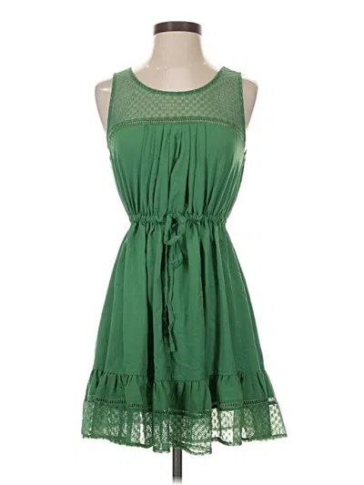 Pre-owned Doe & Rae Casual Dress In Green