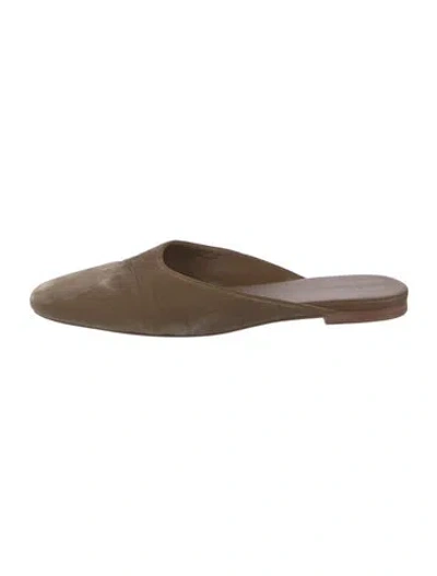 Pre-owned Doen Velvet Mules In Neutral