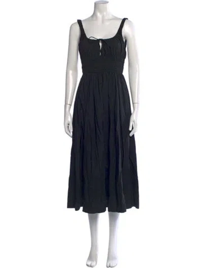 Pre-owned Doen V-neck Midi Length Dress In Black