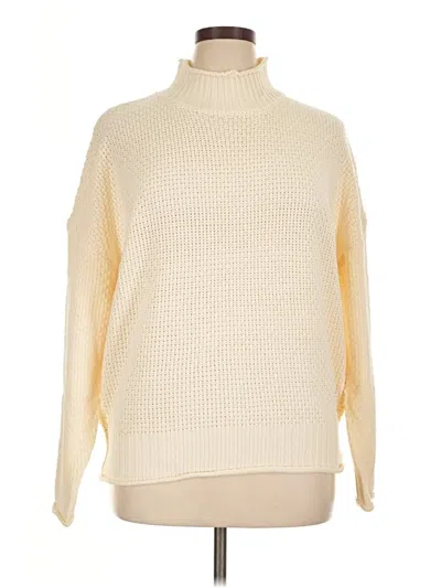 Dokotoo Turtleneck Sweater In White