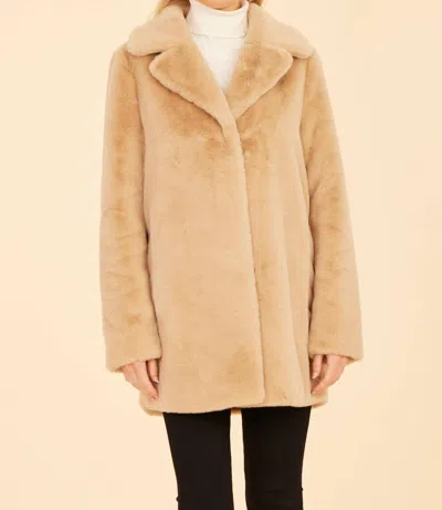 Dolce Cabo Faux Fur Long Coat In Champagne