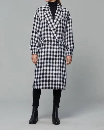 Dolce Cabo Plaid Trench Coat In White/black