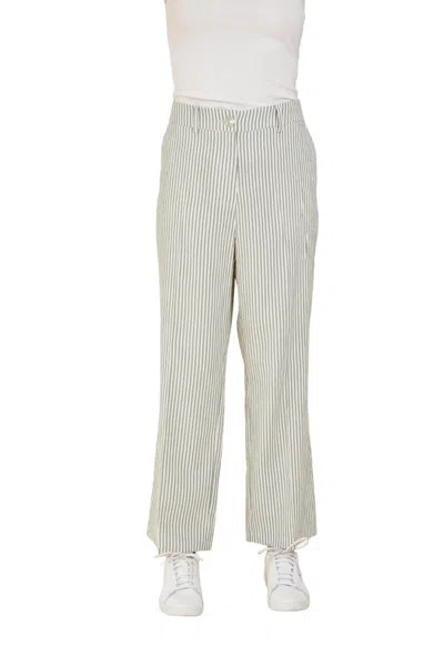 Dolce Cabo Seersucker Pant In Blue/white In Gray