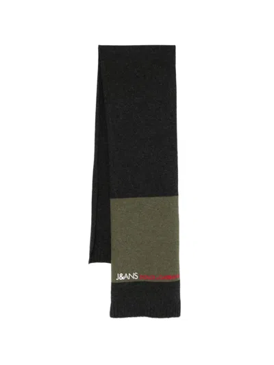 Pre-owned Dolce & Gabbana 2000s Wool Scarf In Gray