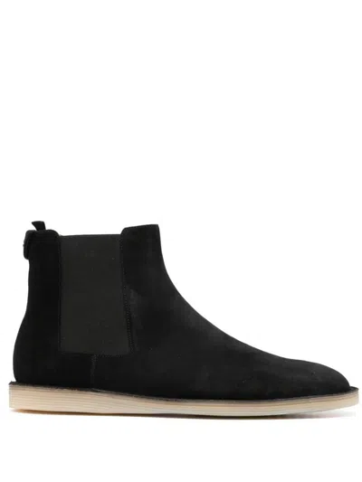 Dolce & Gabbana Ankle Boots In Black