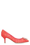 Dolce & Gabbana Bellucci 60 Brooch Embellished Lace Pumps In Red