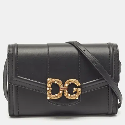 Pre-owned Dolce & Gabbana Black Leather Dg Amore Clutch Bag
