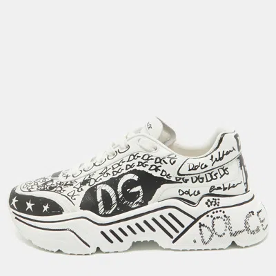 Pre-owned Dolce & Gabbana Black/white Graffiti Logo Low Top Sneakers Size 40.5