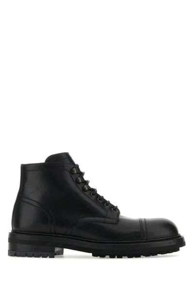 Dolce & Gabbana Lace Up Leather Boots In 80999
