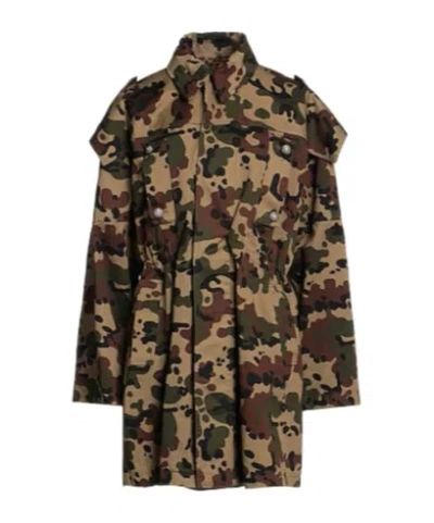 Dolce & Gabbana Camouflageprint Longsleeve Trench Coat In Green