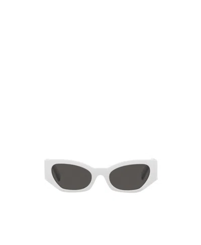 Dolce & Gabbana Cat-eye Frame Sunglasses In White