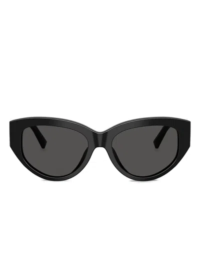 Dolce & Gabbana Cat-eye Logo Sunglasses In Black