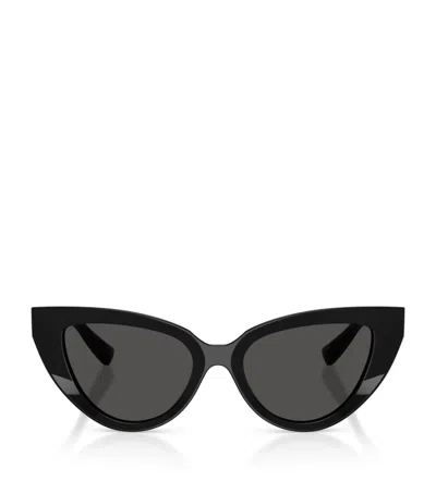 Dolce & Gabbana Cat Eye Sunglasses In Black