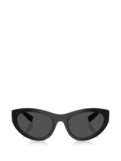 Dolce & Gabbana Cat-eye Sunglasses In Black