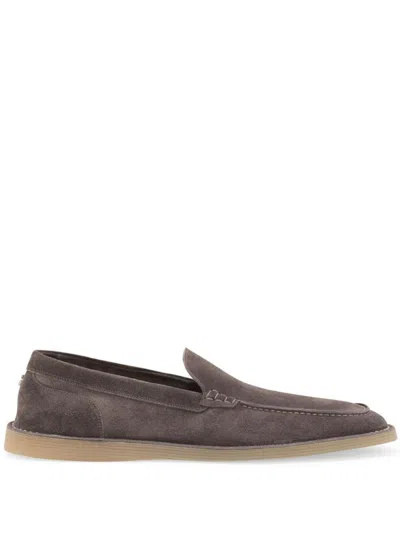 Dolce & Gabbana Dg-plaque Suede Loafers In Grigio