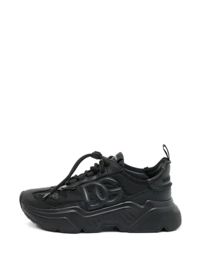 Pre-owned Dolce & Gabbana Daymaster Low-top Sneakers In Black