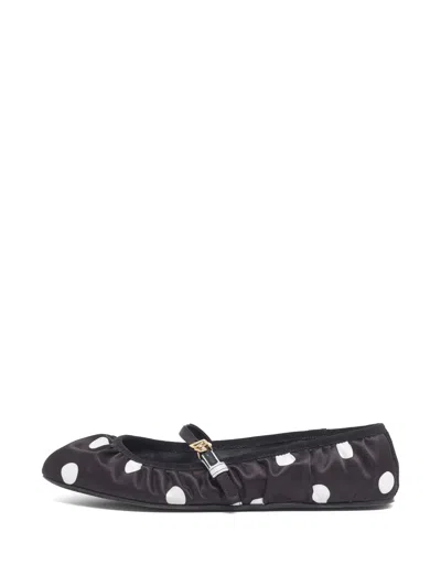 Pre-owned Dolce & Gabbana Dg Buckle Dot-print Ballet Flats In Black