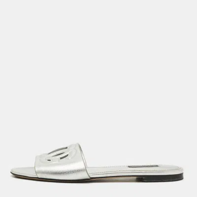 Pre-owned Dolce & Gabbana Dg Logo Size 37 Silver Leather Flat Slides