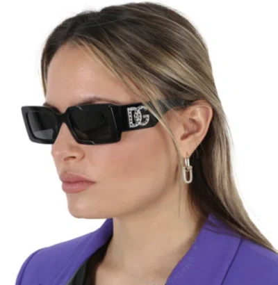 Pre-owned Dolce & Gabbana Dg4447b - 335587 Sunglasses In Gray