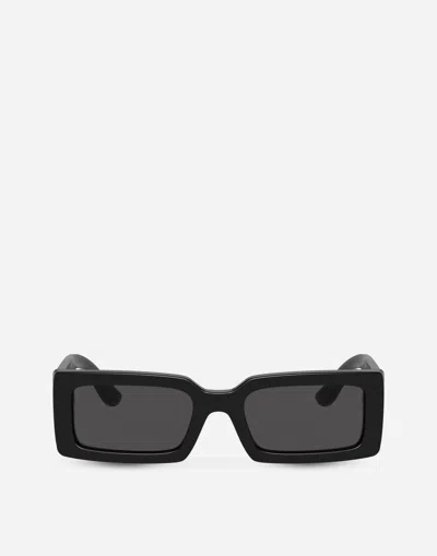 Dolce & Gabbana Re-edition Sunglasses In Black