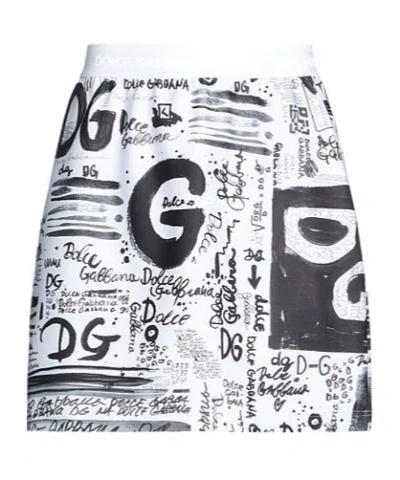 Dolce & Gabbana Elastic Skirt Hem Skirt In White
