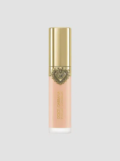 Dolce & Gabbana Everlast Concealer In 06 Light