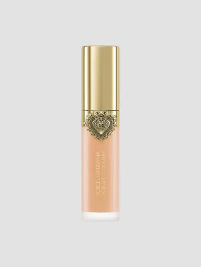 Dolce & Gabbana Everlast Concealer In 11 Light Medium