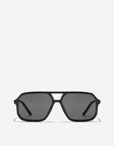 Dolce & Gabbana Everyday Sunglasses In Black