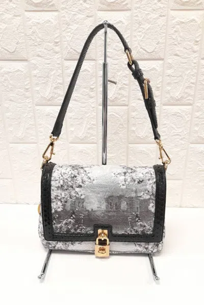 Dolce & Gabbana Flap Shoulder Bag In Black