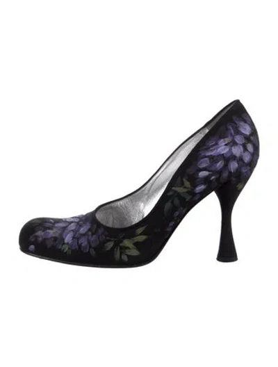 Pre-owned Dolce & Gabbana Floral Print Pumps In Black