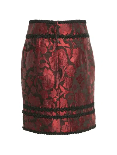 Pre-owned Dolce & Gabbana Floral-jacquard Lace-trim Mini Skirt In Red