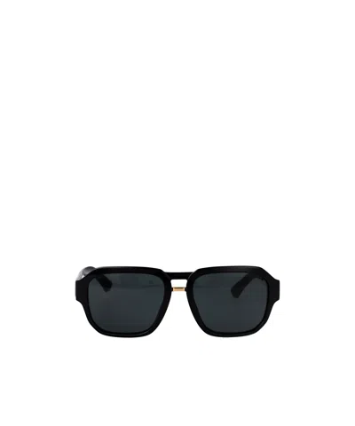 Dolce & Gabbana Full Frame Sunglasses In Black