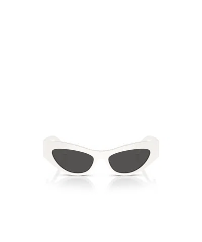 Dolce & Gabbana Geometric Frame Sunglasses In White