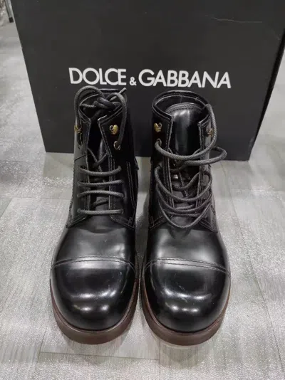 Dolce & Gabbana Glossy Boots In Black