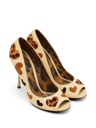 Pre-owned Dolce & Gabbana Hearts Suede Heeled Pumps In Neutral