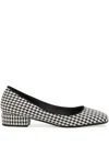Dolce & Gabbana Dg Houndstooth Pumps In White
