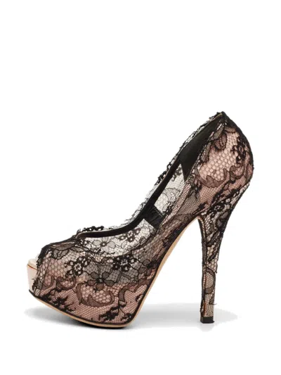 Pre-owned Dolce & Gabbana Lace Heeled Pumps In Pink