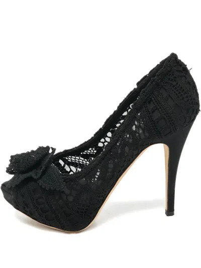 Pre-owned Dolce & Gabbana Lace Peep-toe Pumps In Black