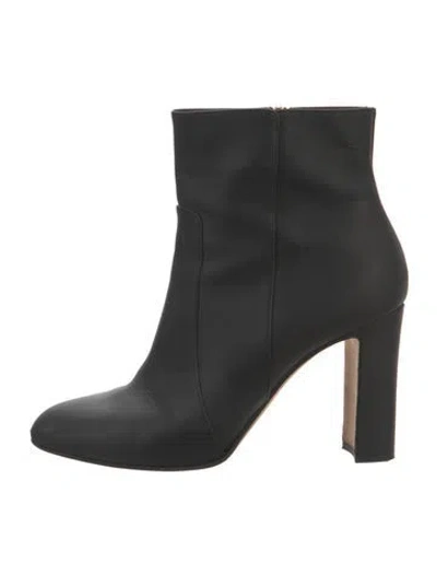 Pre-owned Dolce & Gabbana Leather Boots In Black