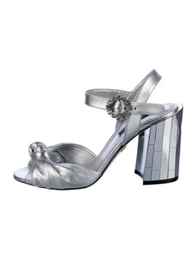 Pre-owned Dolce & Gabbana Leather Crystal Embellishments T-strap Sandals In Silver