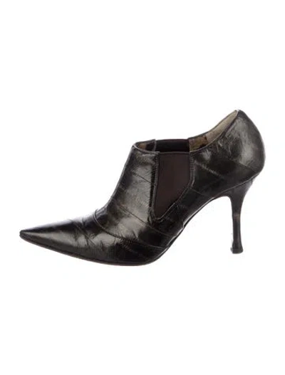 Pre-owned Dolce & Gabbana Leather Lasercut Accents Mules In Black