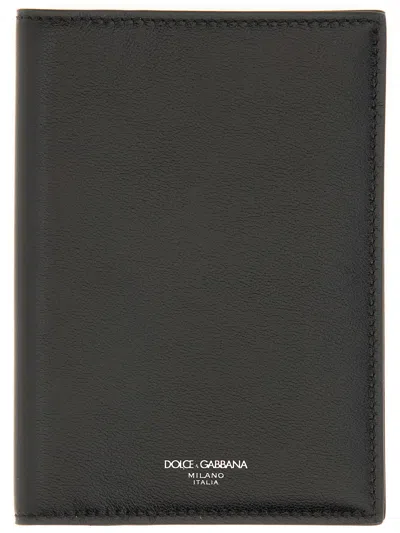 Dolce & Gabbana Leather Passport Holder In Black