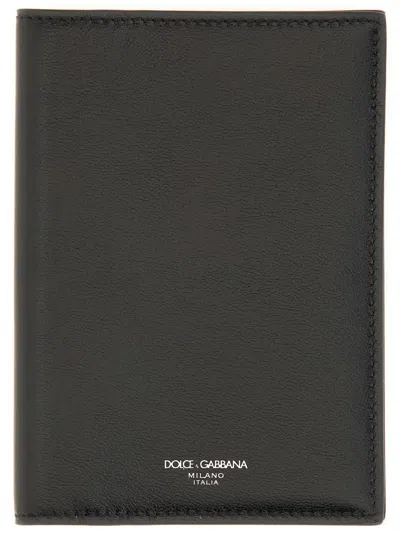 Dolce & Gabbana Leather Passport Holder In Black