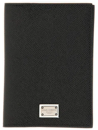 Dolce & Gabbana Leather Passport Holder In Black